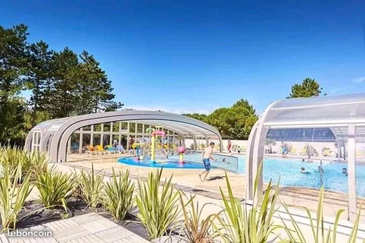 Mobilhome Camping Proche Des Plages Saint-Jean-de-Monts Exterior photo