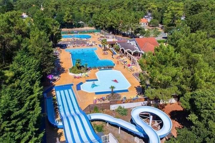 Mobilhome Camping Proche Des Plages Saint-Jean-de-Monts Exterior photo