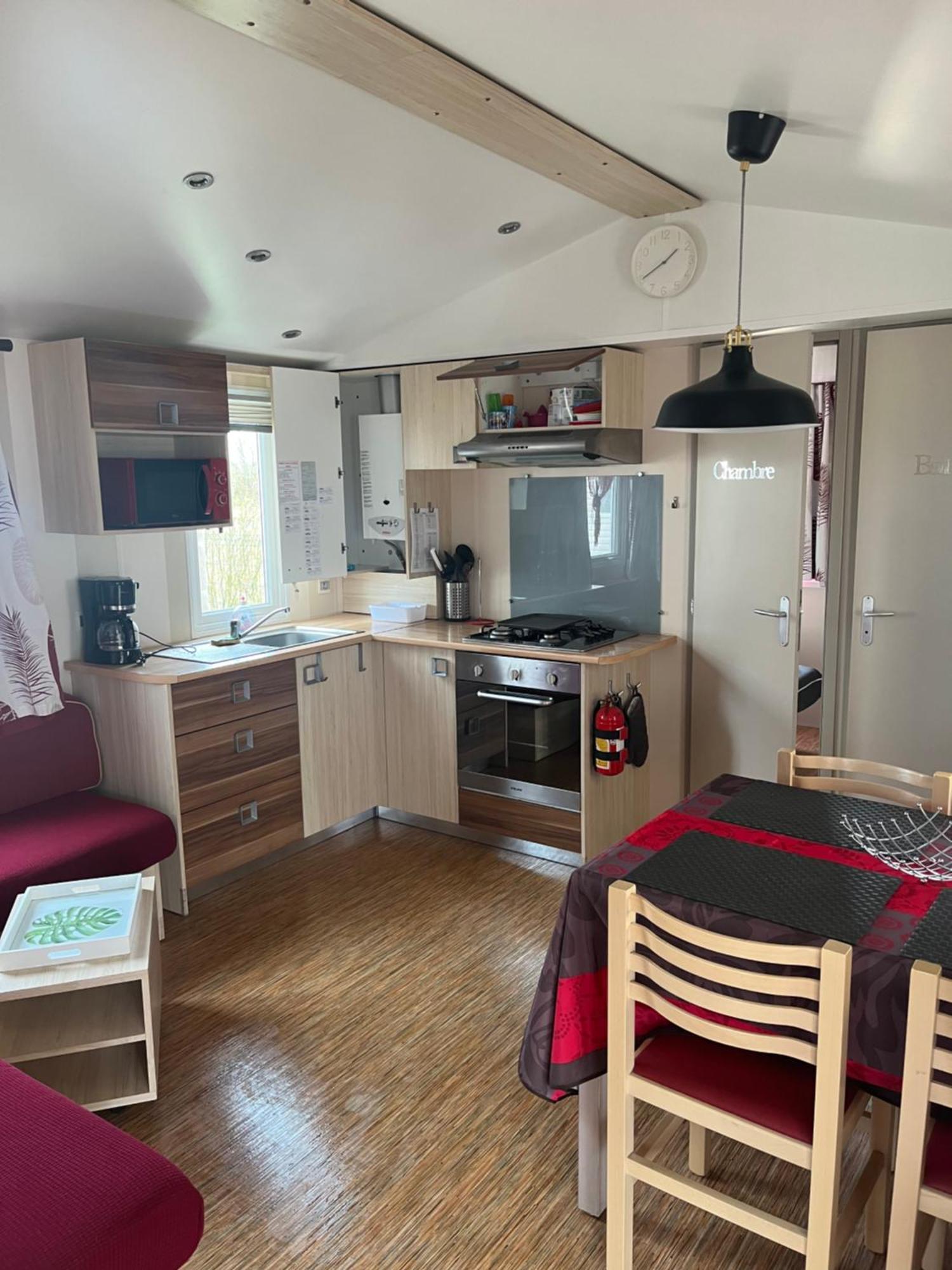 Mobilhome Camping Proche Des Plages Saint-Jean-de-Monts Exterior photo